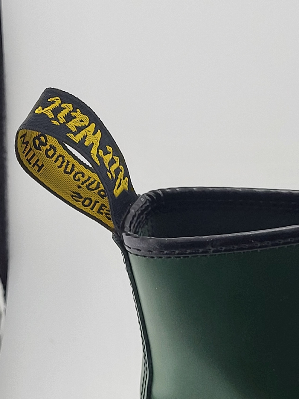 Dr. Martens 1460 Dark Green Lace Up Combat Boots Yellow Stitching Size 8 Exc Con - Picture 5 of 16